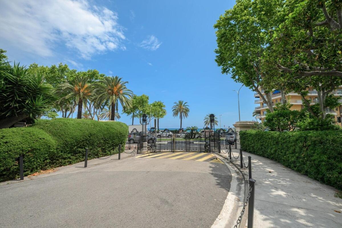 Le Coq Imperial - Parking - Spacieux Μεντόν Εξωτερικό φωτογραφία